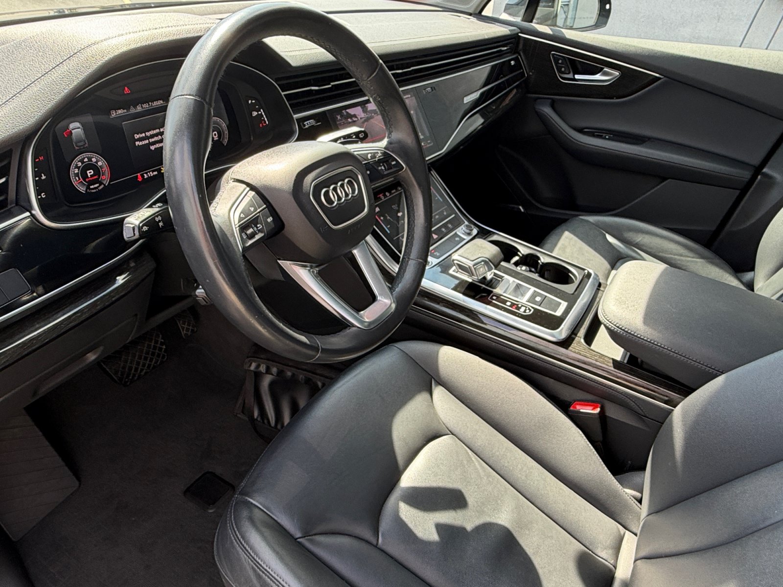 Used 2023 Audi Q7 3.0T Premium Plus w/ Premium Plus Package AWD/4WD image 4