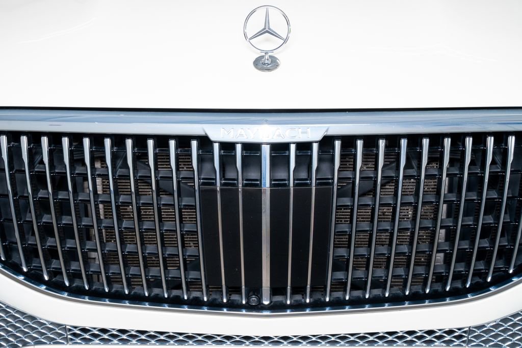 Used 2023 Mercedes-Benz Maybach GLS 600 4MATIC image 16
