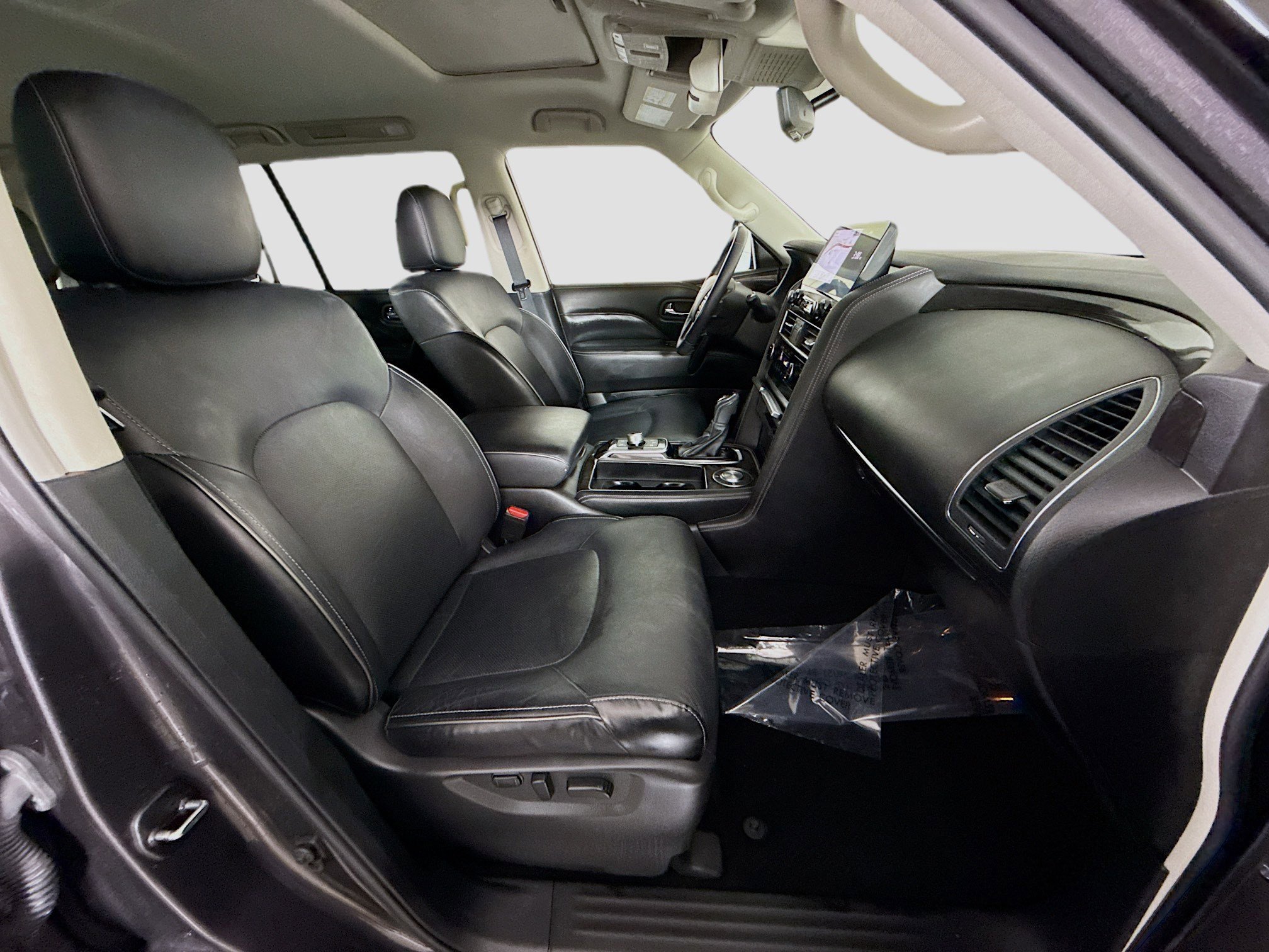 Used 2024 INFINITI QX80 Luxe RWD image 29