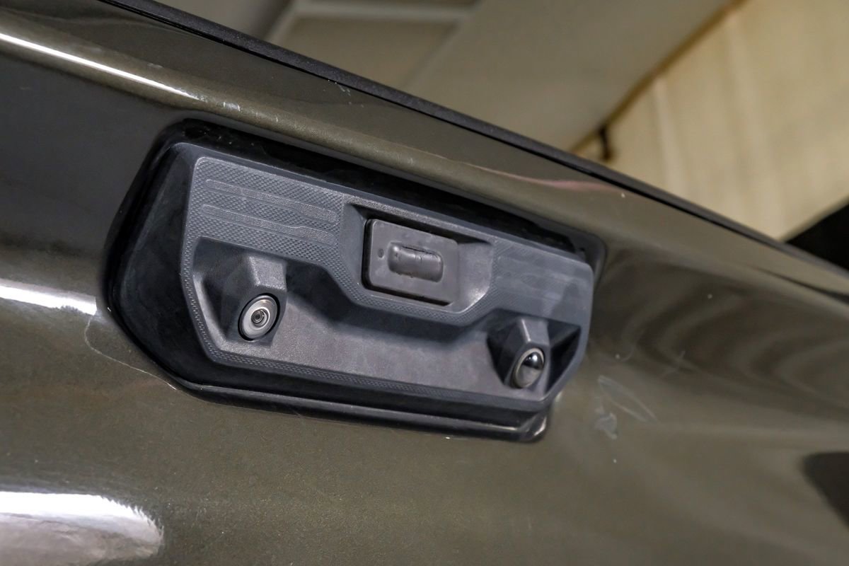 Used 2022 Chevrolet Silverado 2500 LTZ w/ LTZ Texas Edition image 48