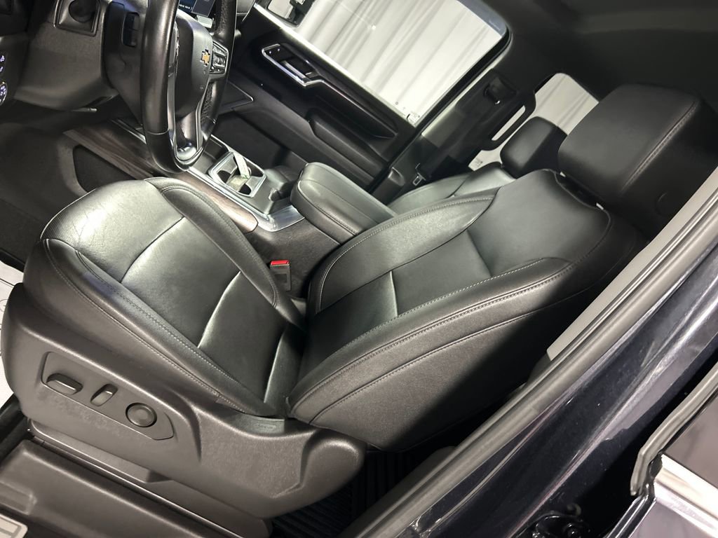 Used 2024 Chevrolet Silverado 3500 LTZ w/ LTZ Convenience Package AWD/4WD image 12