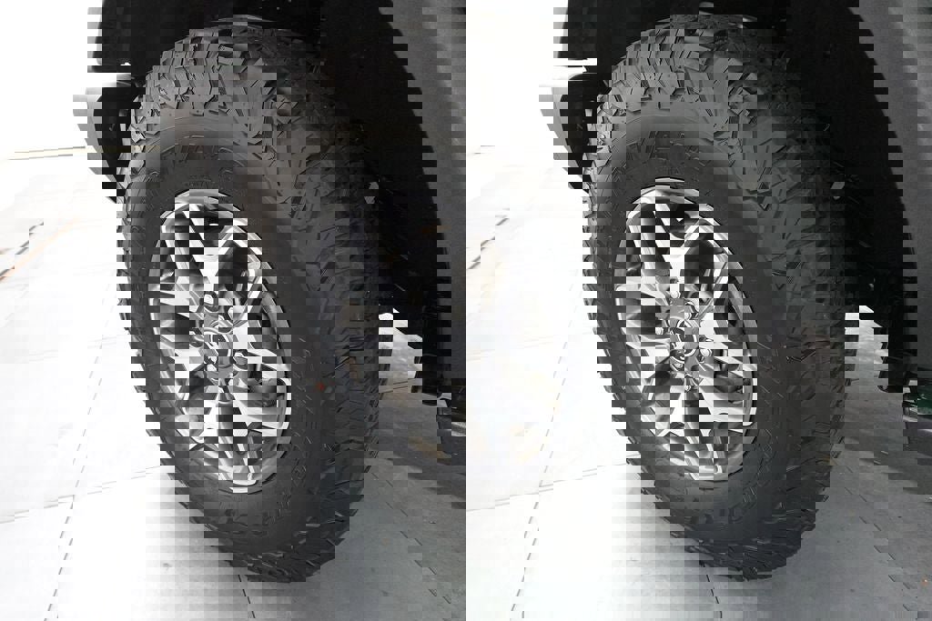 Certified 2025 Ford Bronco Badlands image 29