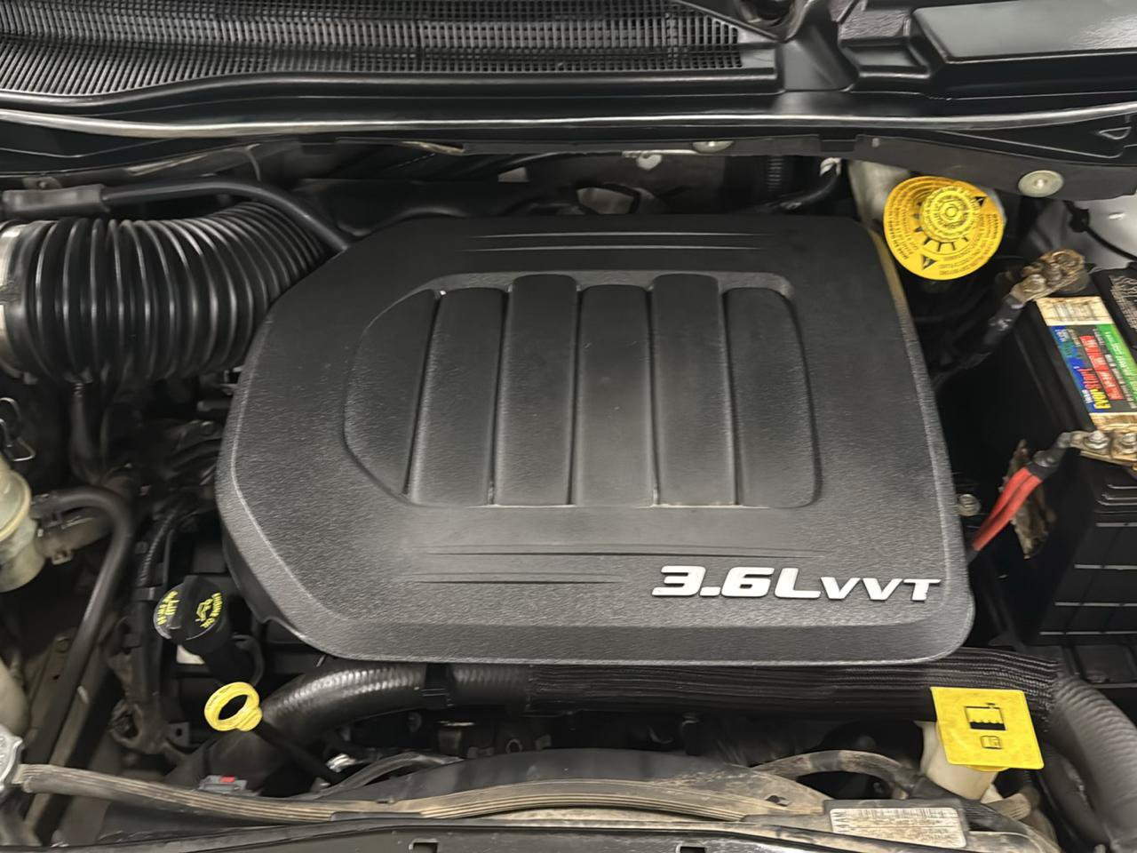 Used 2015 Chrysler Town & Country Touring FWD image 70