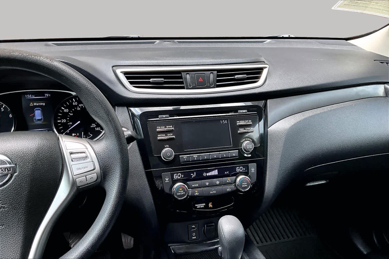 Used 2016 Nissan Rogue SV FWD image 7