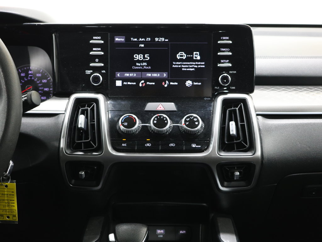 Used 2022 Kia Sorento LX FWD image 19