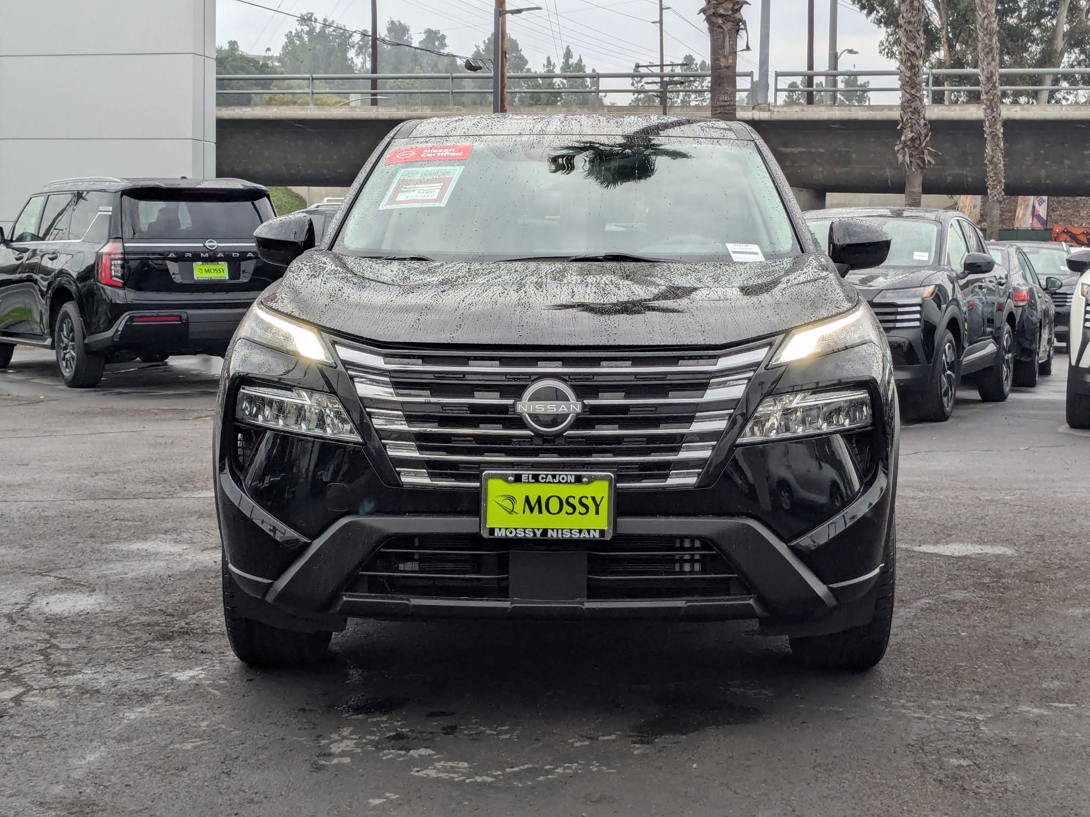 Certified 2024 Nissan Rogue SV image 3