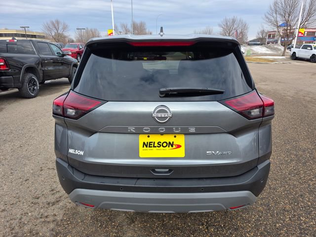 Used 2023 Nissan Rogue SV image 10
