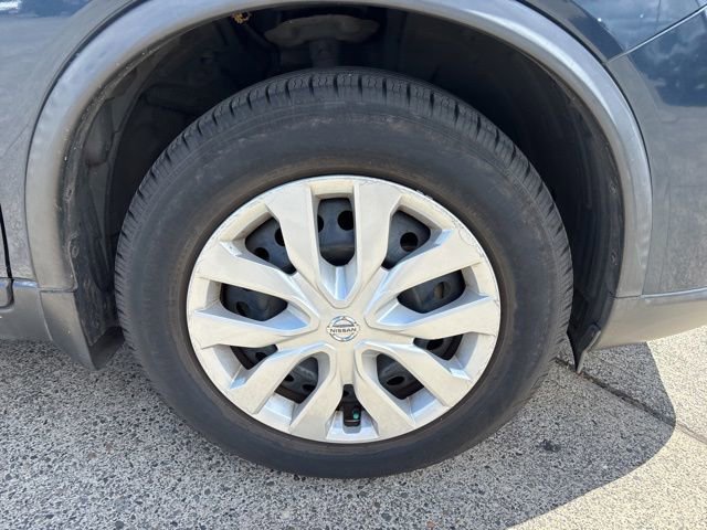 Used 2016 Nissan Rogue S FWD image 13