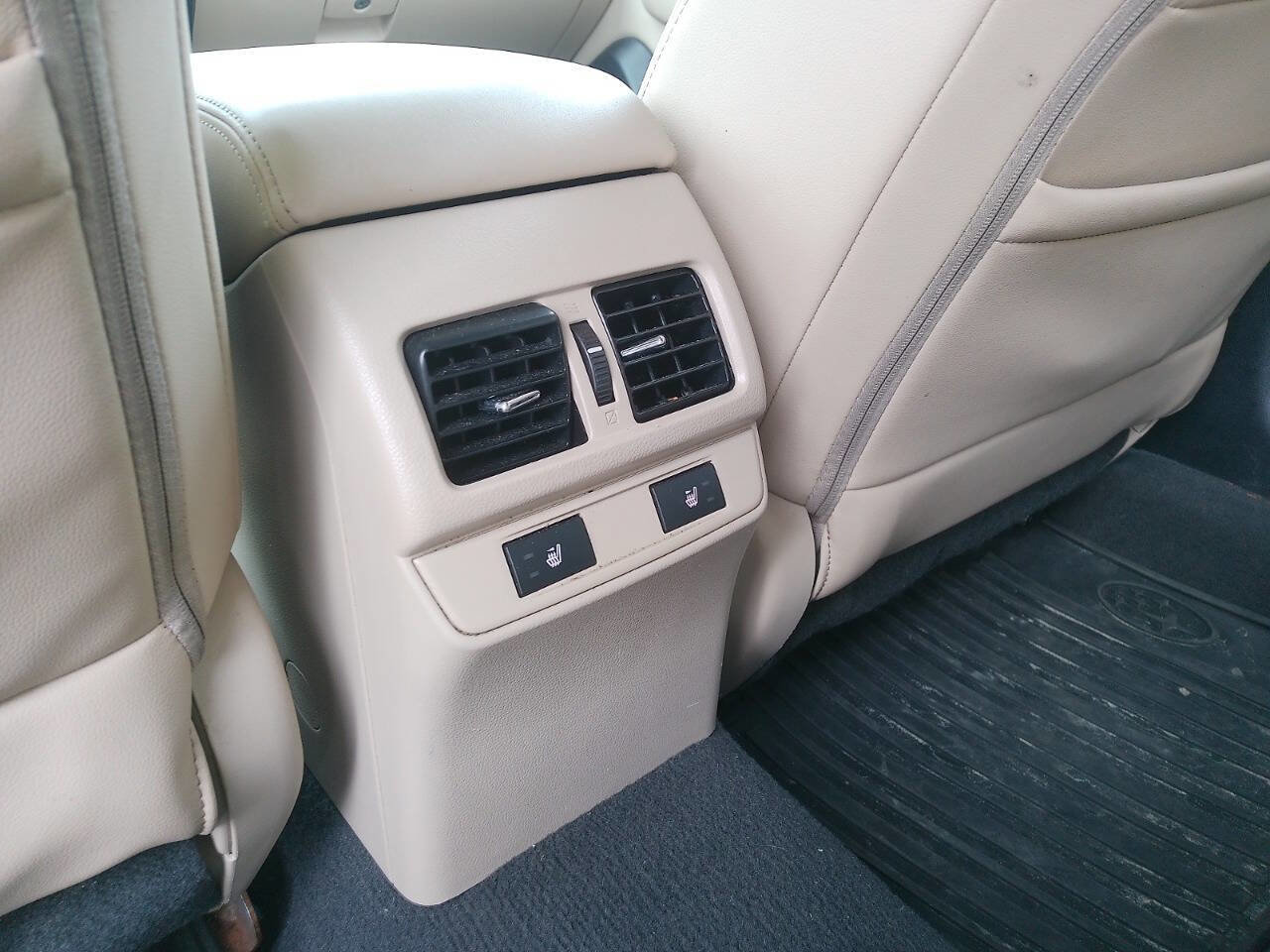 Used 2016 Subaru Outback 2.5i Limited image 27