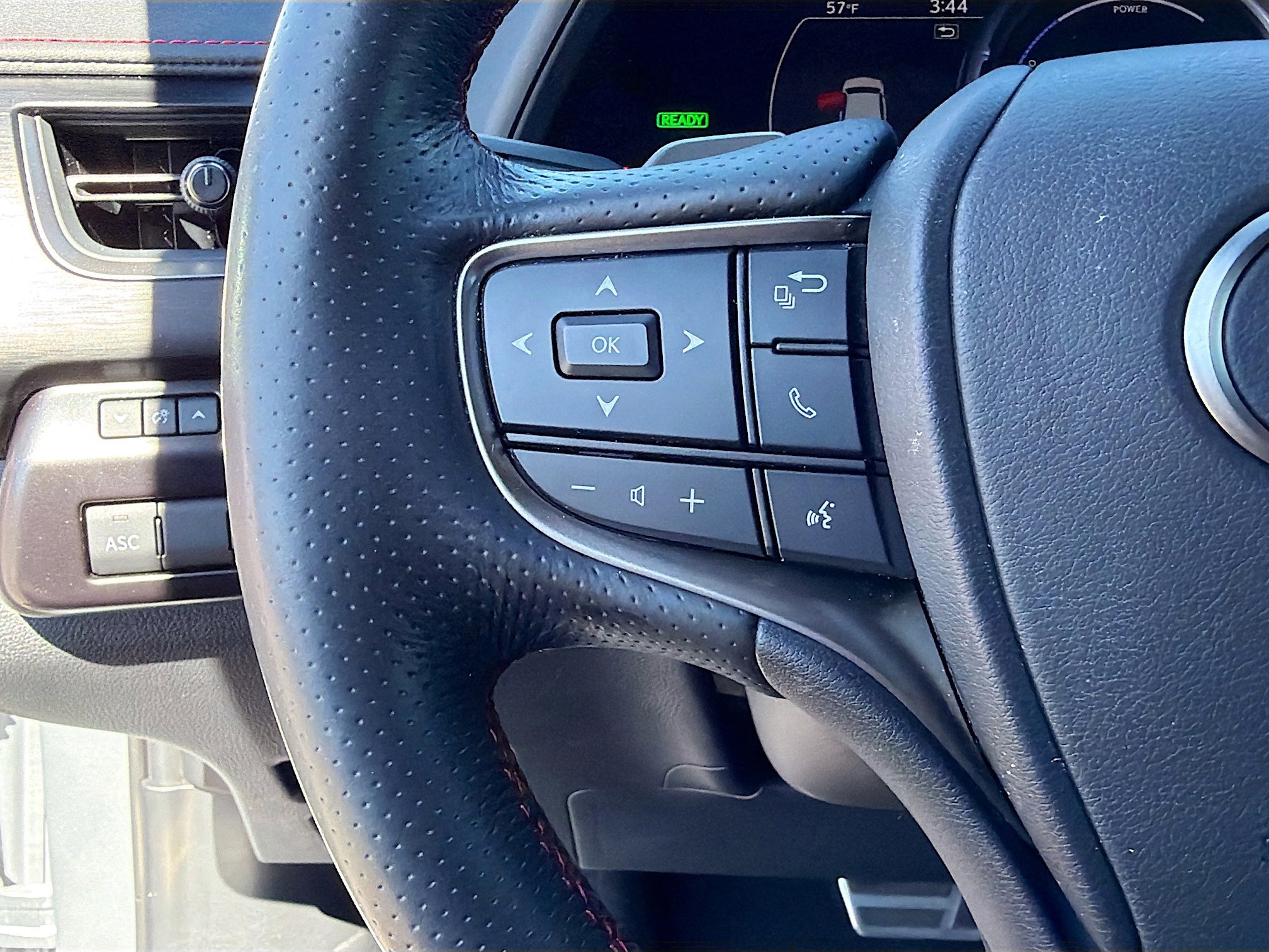 Used 2024 Lexus UX 250h F Sport image 38