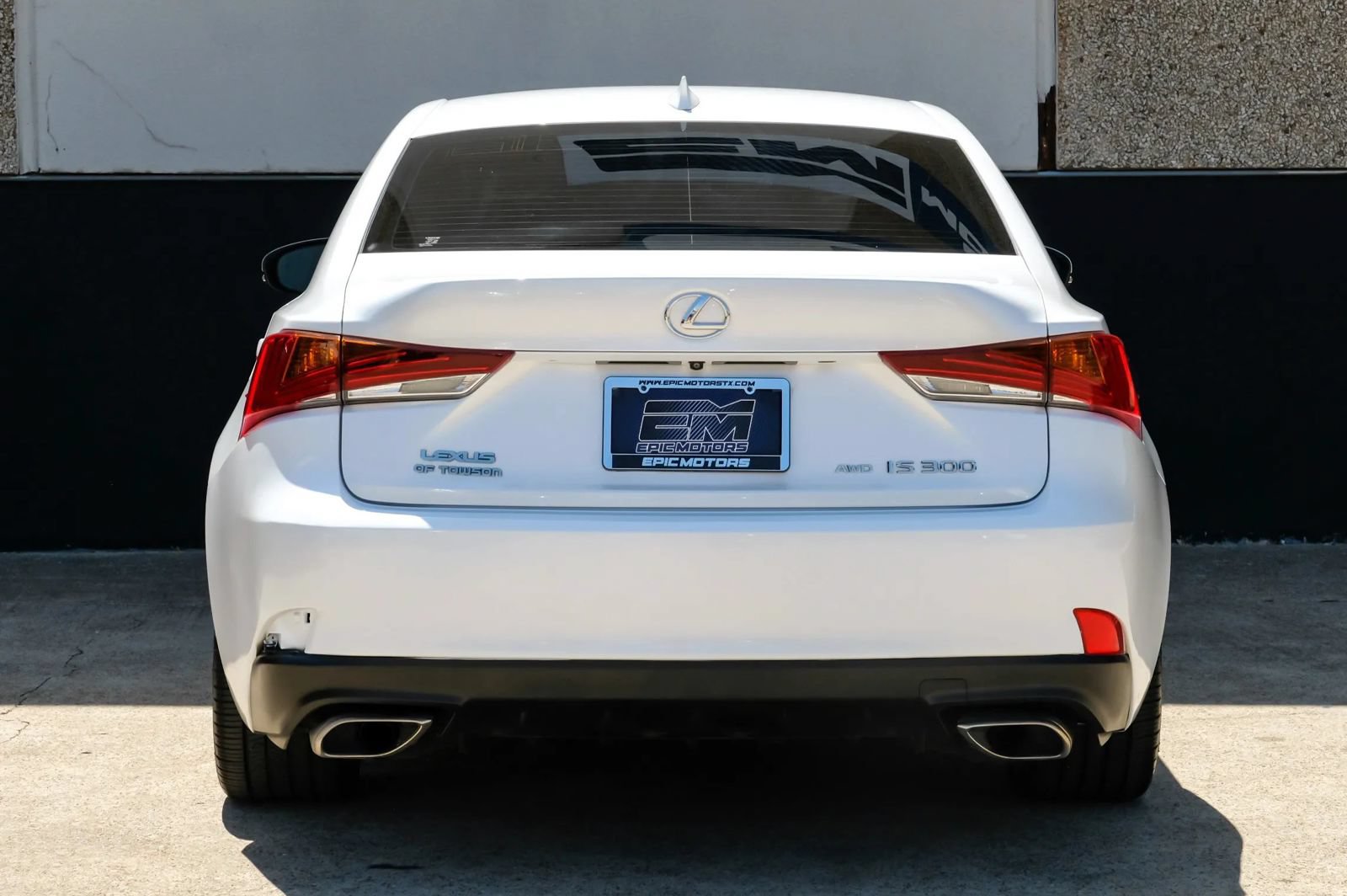 Used 2018 Lexus IS 300 AWD w/ Premium Package image 11