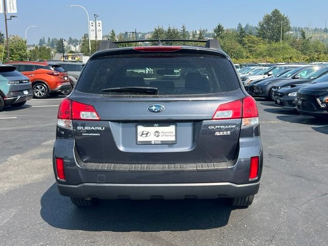 Used 2013 Subaru Outback 2.5i Limited AWD/4WD image 6