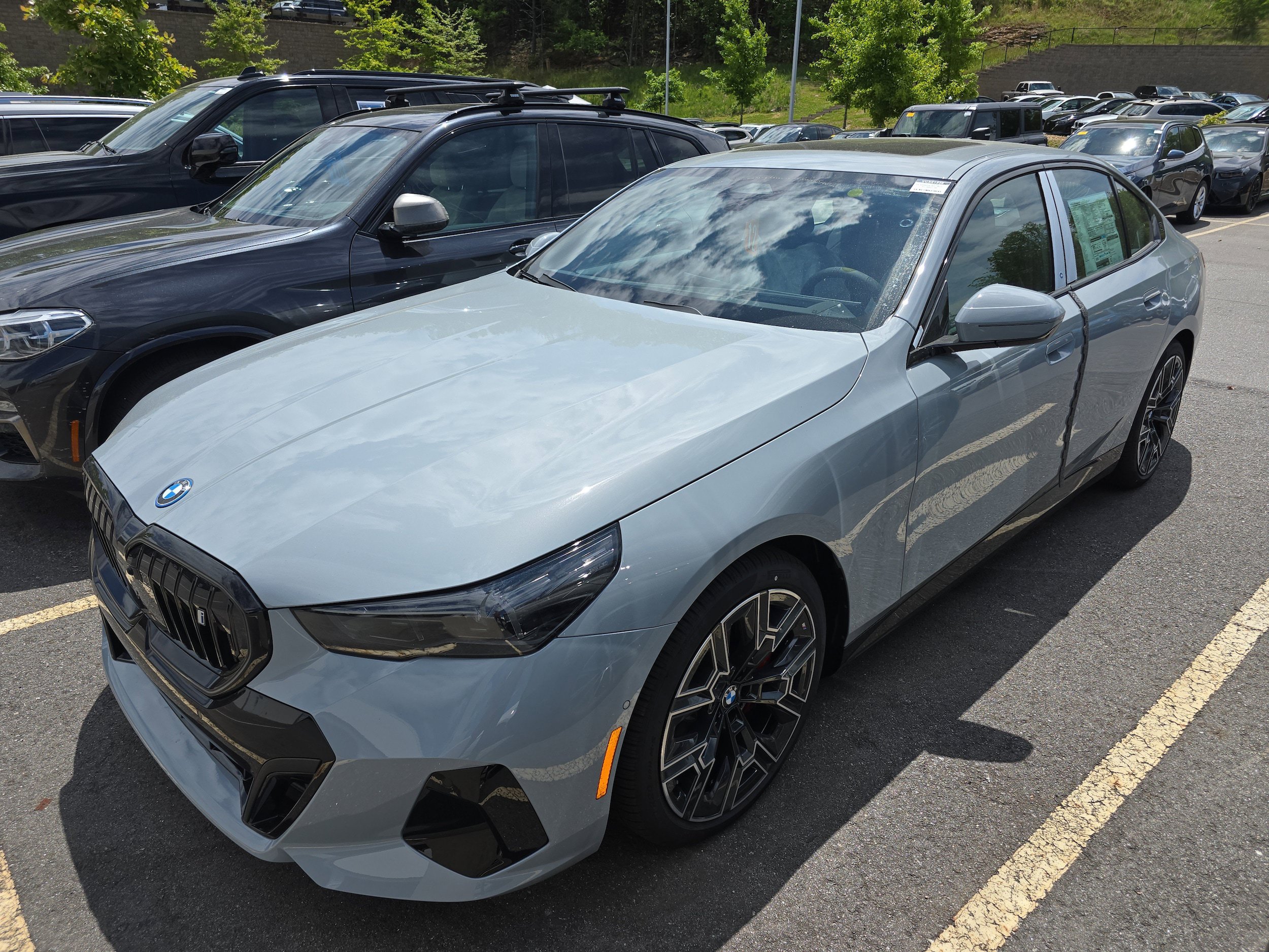 New 2027 BMW i5 xDrive40 AWD/4WD image 4