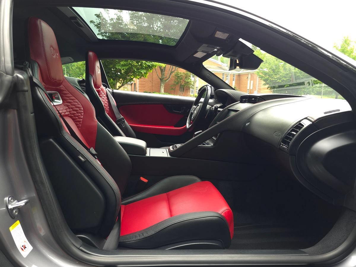 Used 2023 Jaguar F-TYPE R AWD/4WD image 14