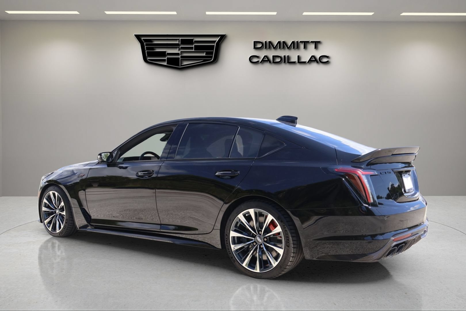 New 2026 Cadillac CT5 V Blackwing w/ Carbon Fiber 2 Package RWD image 7