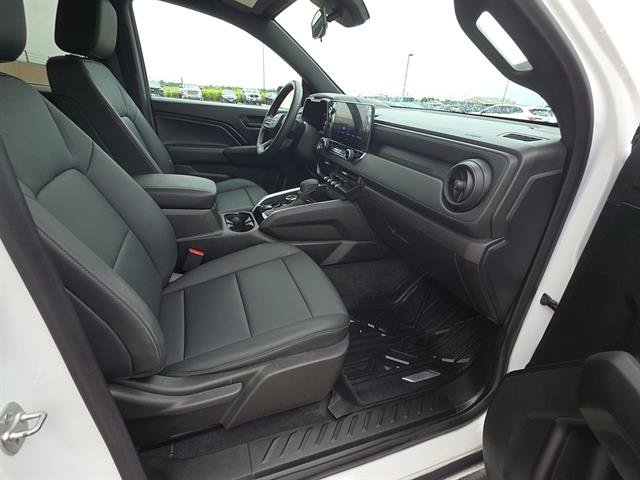 Used 2024 Chevrolet Colorado Trail Boss w/ Advanced Trailering Package AWD/4WD image 19