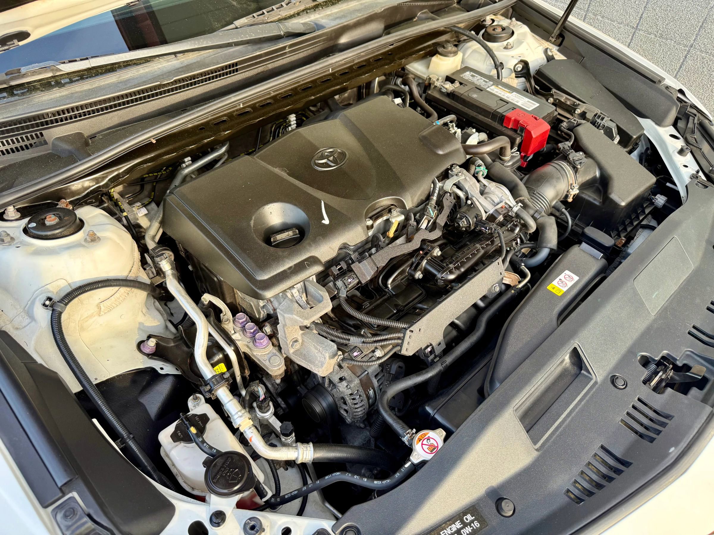 Used 2018 Toyota Camry LE FWD image 12