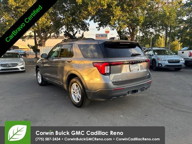 Used 2025 Ford Explorer Active AWD/4WD image 3