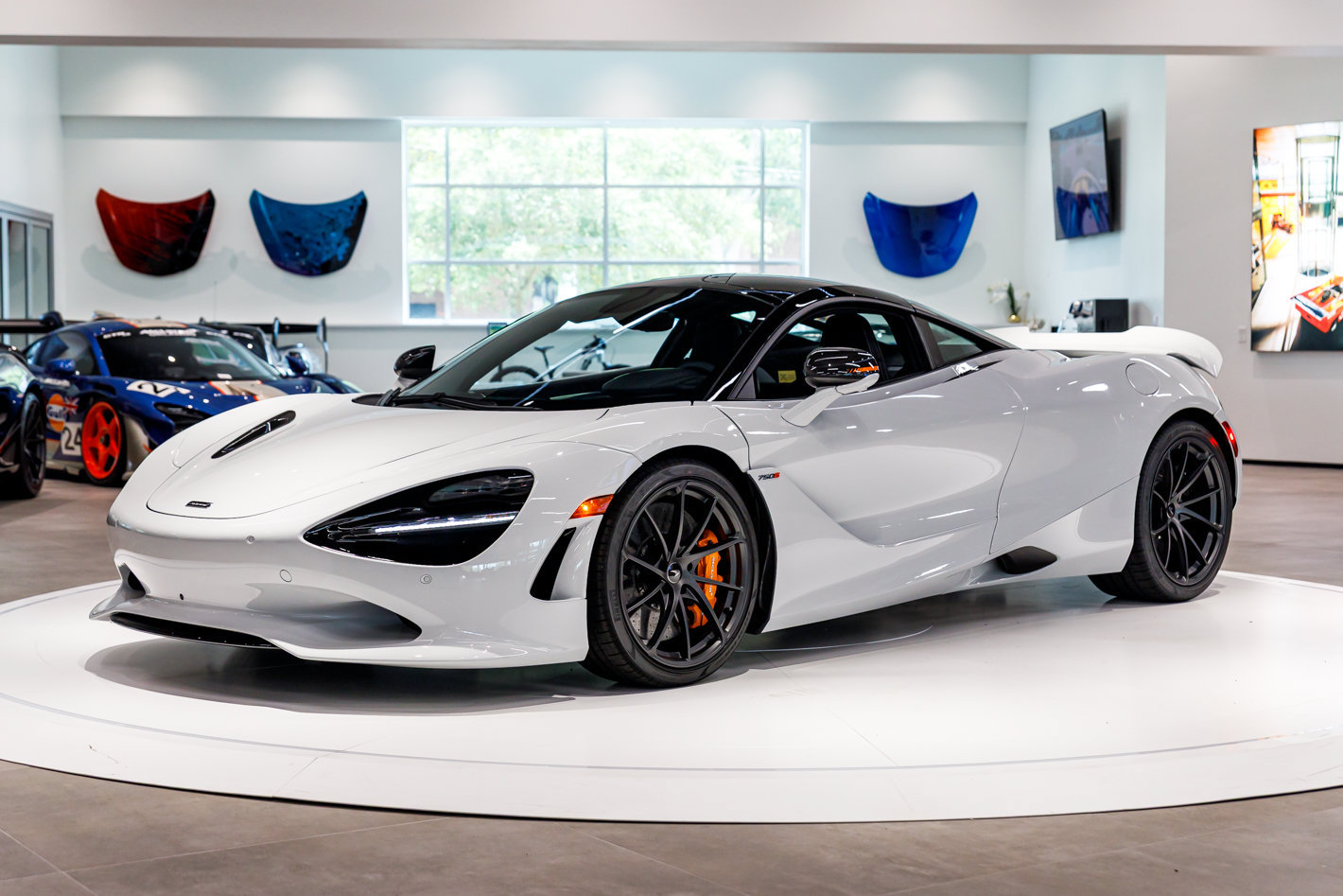 Used 2027 McLaren 750S RWD image 52