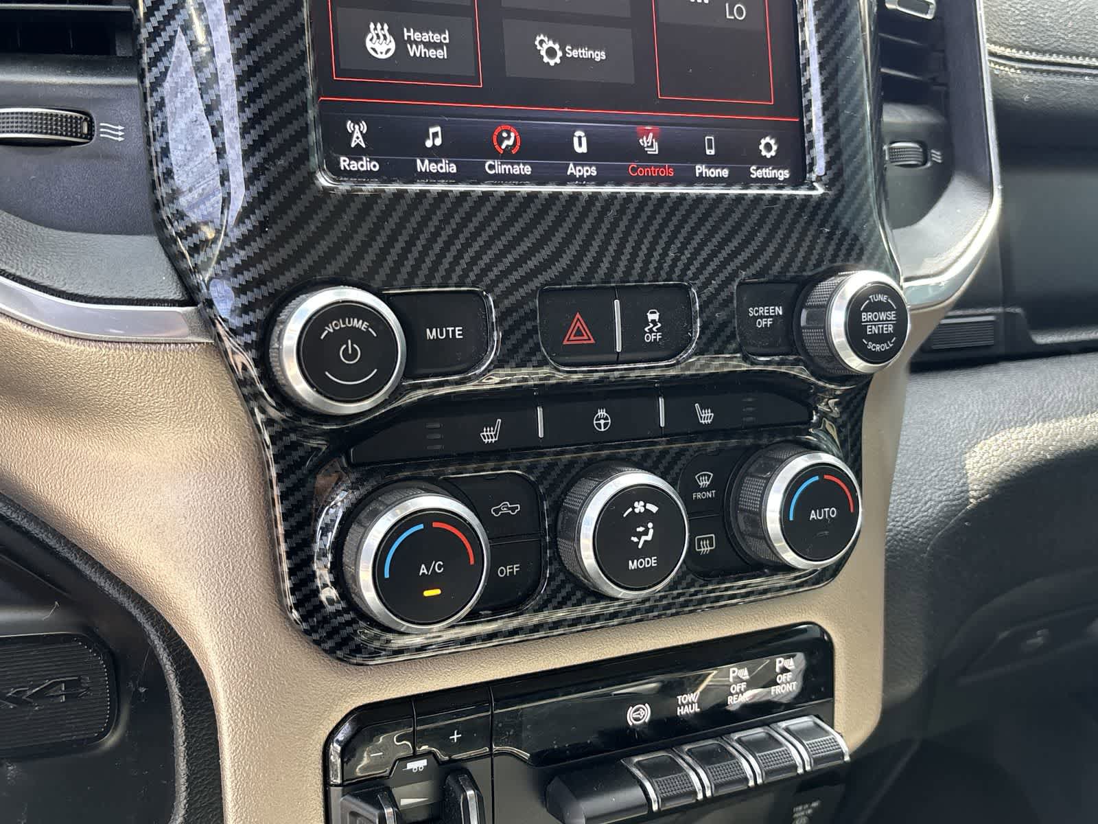 Used 2020 RAM 2500 Laramie AWD/4WD image 17