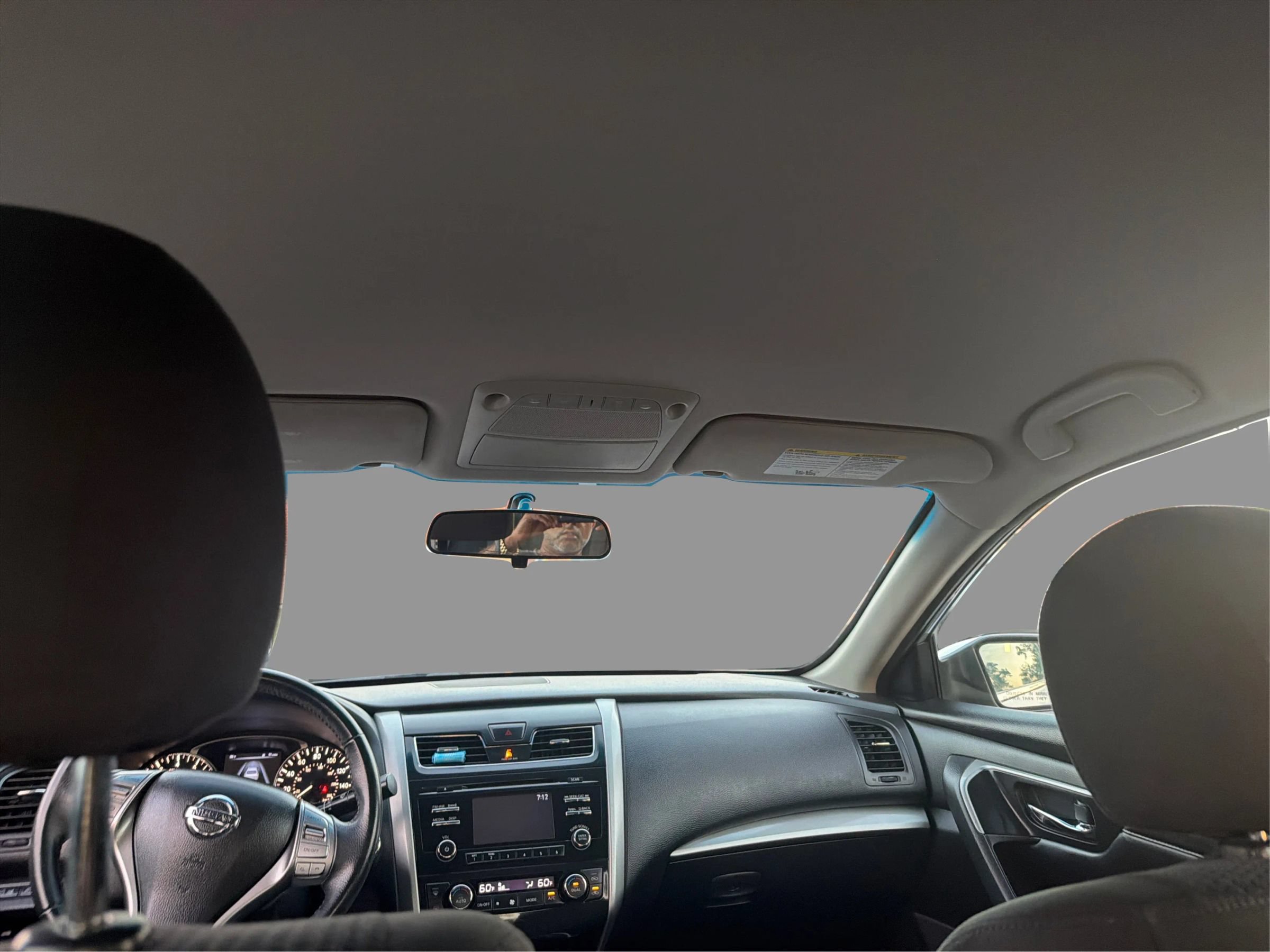 Used 2015 Nissan Altima 2.5 SV FWD image 19