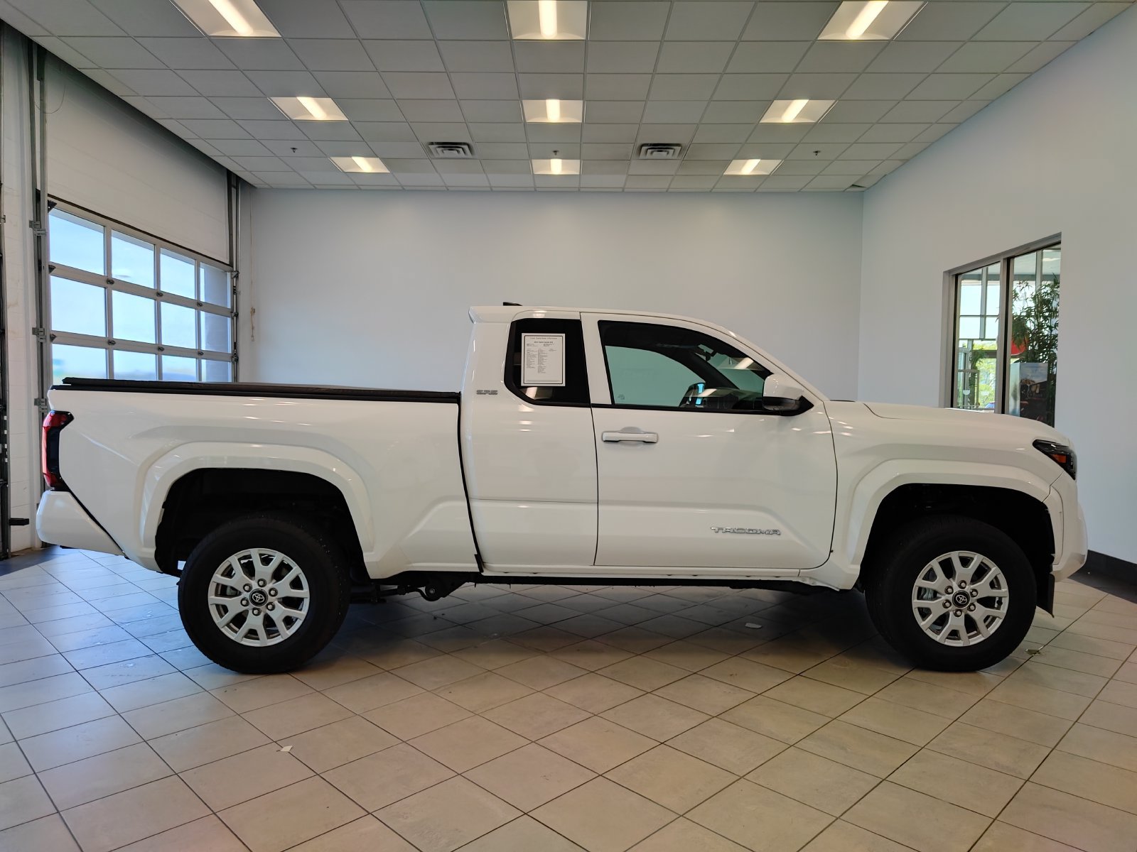 Used 2025 Toyota Tacoma SR5 RWD image 15