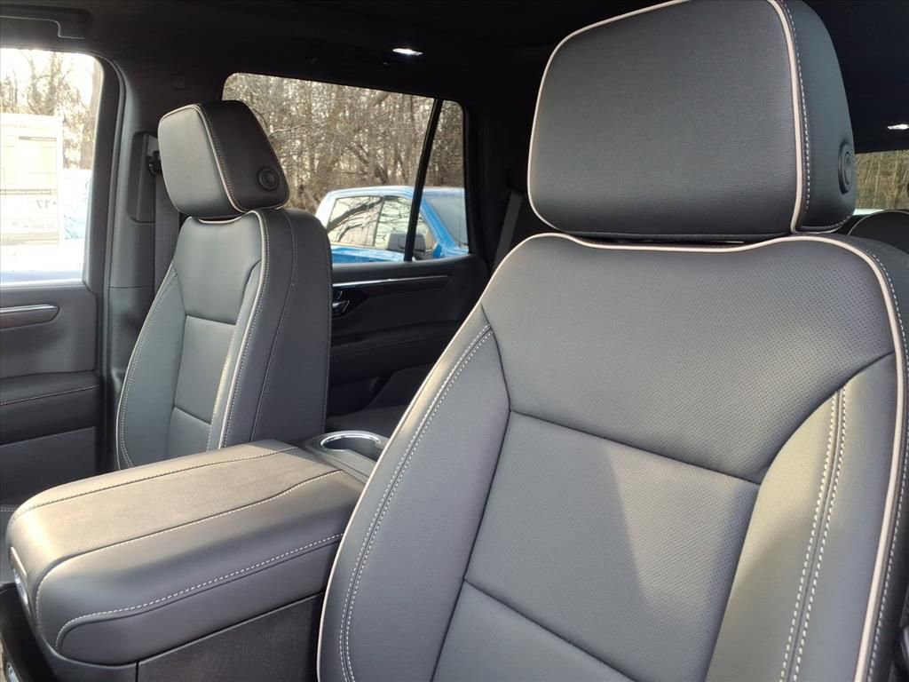 New 2026 Chevrolet Tahoe Premier w/ Sun And Tow Package AWD/4WD image 13