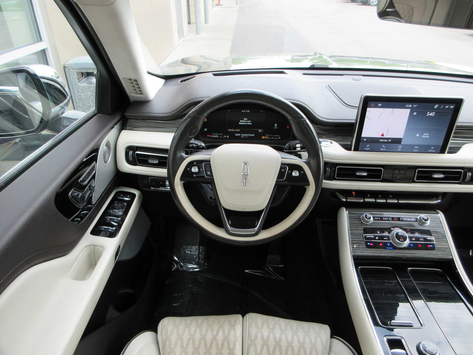Used 2021 Lincoln Aviator Black Label w/ Dynamic Handling Package AWD/4WD image 37