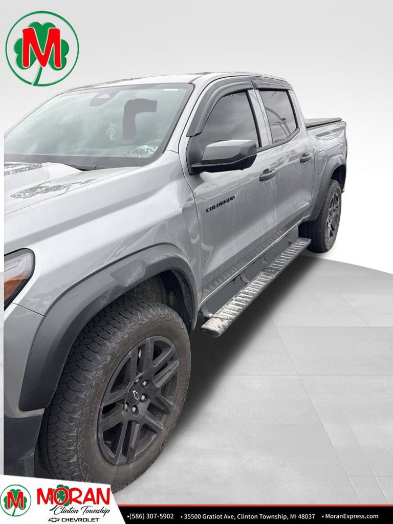 Used 2025 Chevrolet Colorado Trail Boss AWD/4WD image 1
