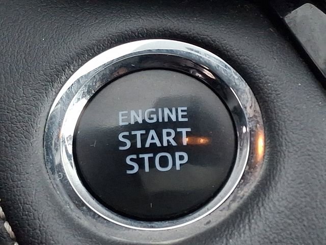 Used 2015 Toyota RAV4 Limited image 24