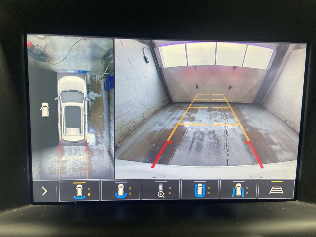 Certified 2019 GMC Terrain Denali w/ Advanced Safety Package AWD/4WD image 12