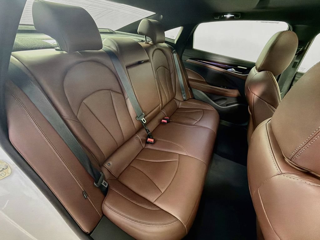 Used 2019 Buick LaCrosse Avenir w/ Driver Confidence Package II AWD/4WD image 28