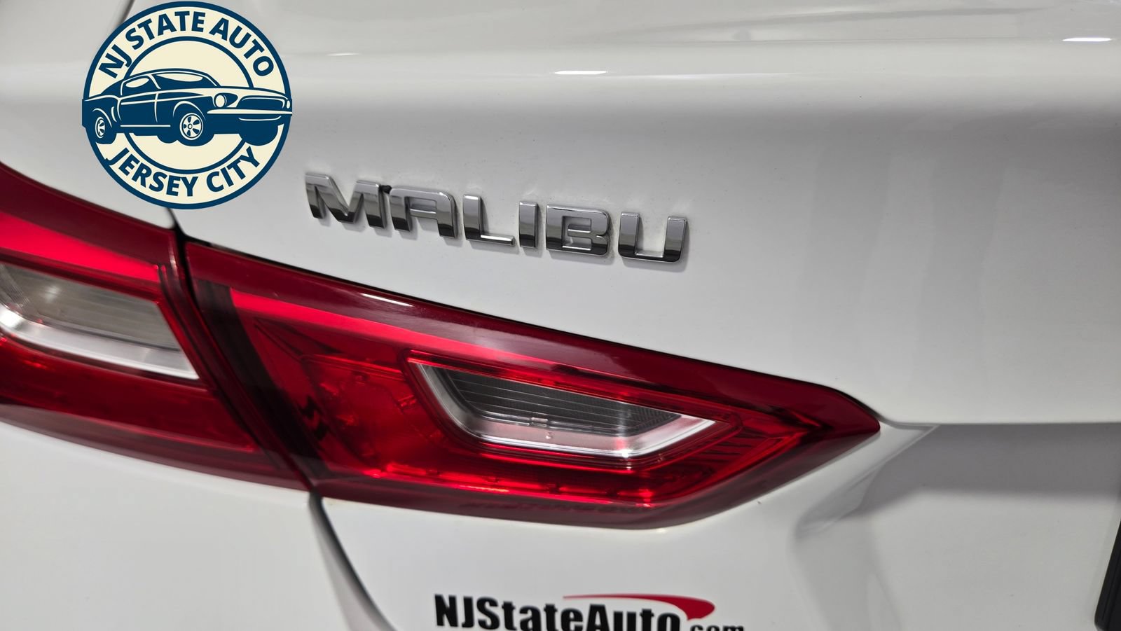 Used 2023 Chevrolet Malibu LT FWD image 30