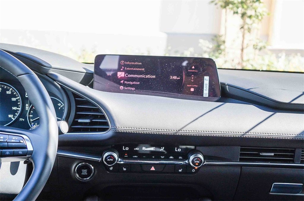 New 2025 MAZDA MAZDA3 Hatchback w/Premium Plus Pkg image 13