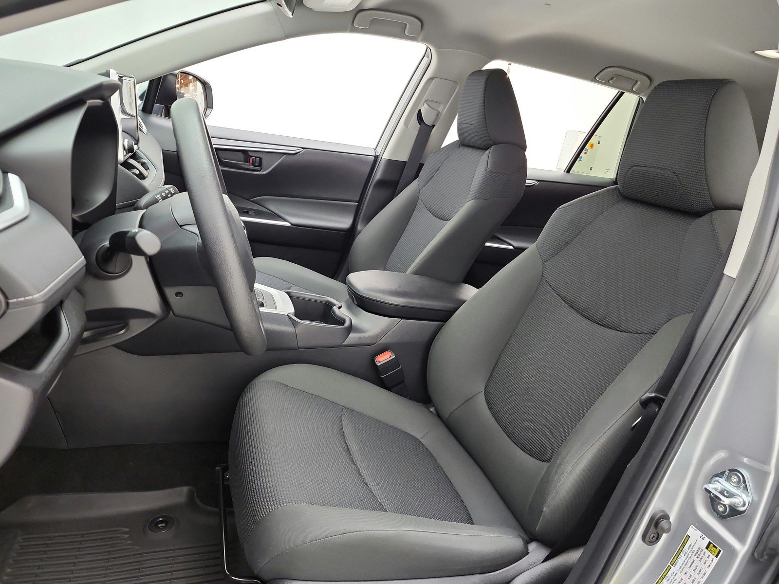 Used 2025 Toyota RAV4 LE FWD image 10