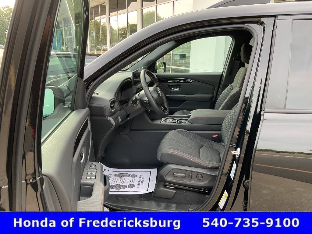 Certified 2026 Honda Pilot Sport image 28