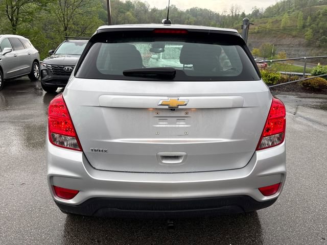 Used 2018 Chevrolet Trax LS FWD image 4