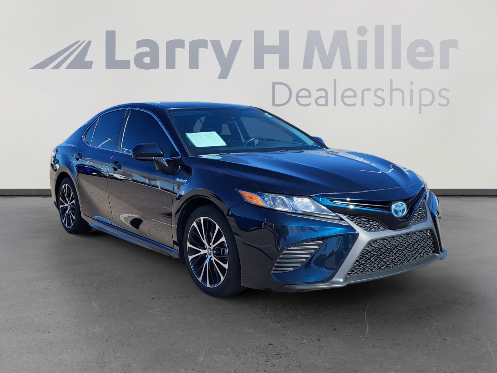 Used 2020 Toyota Camry SE image 7