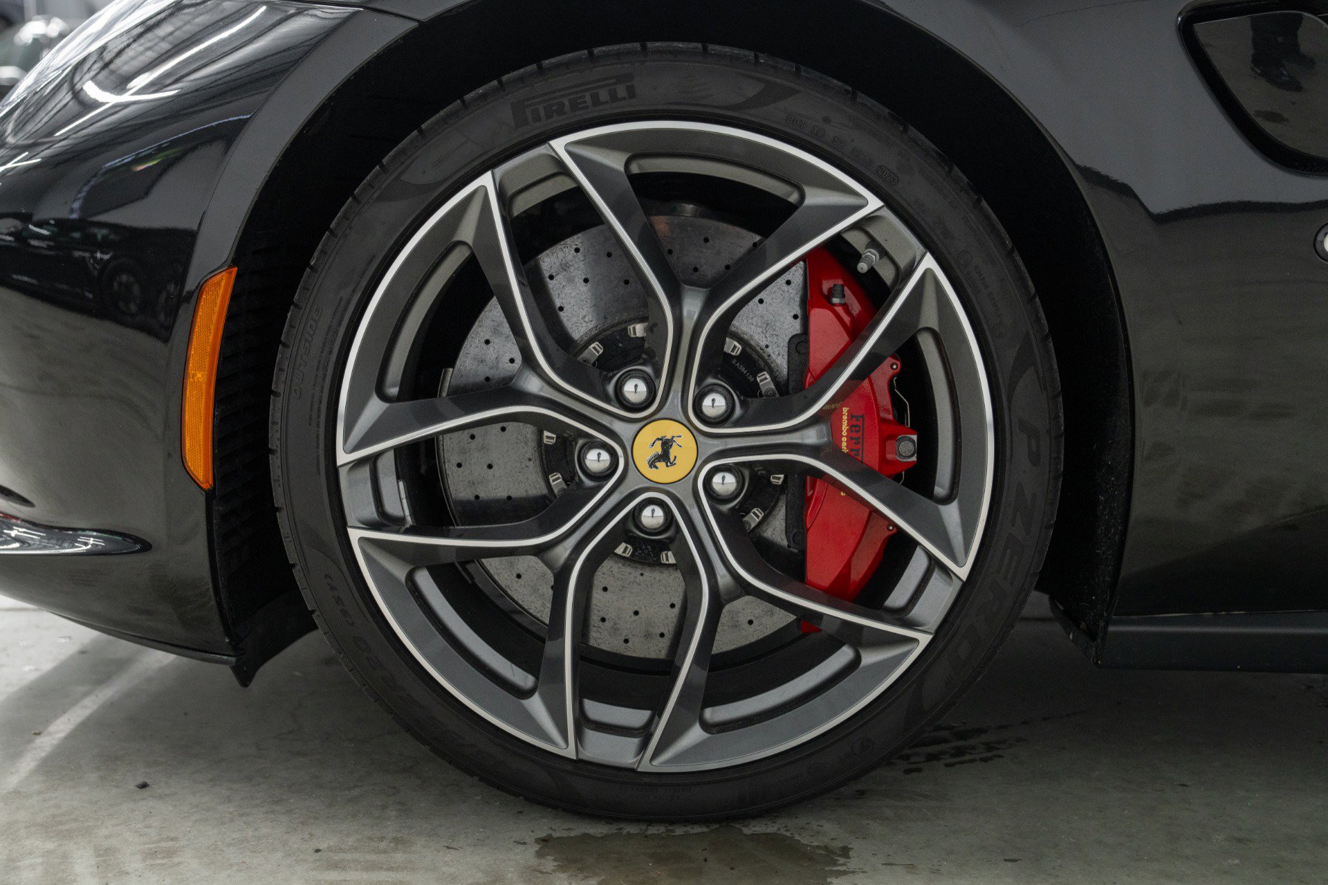 Used 2020 Ferrari GTC4Lusso T RWD image 9