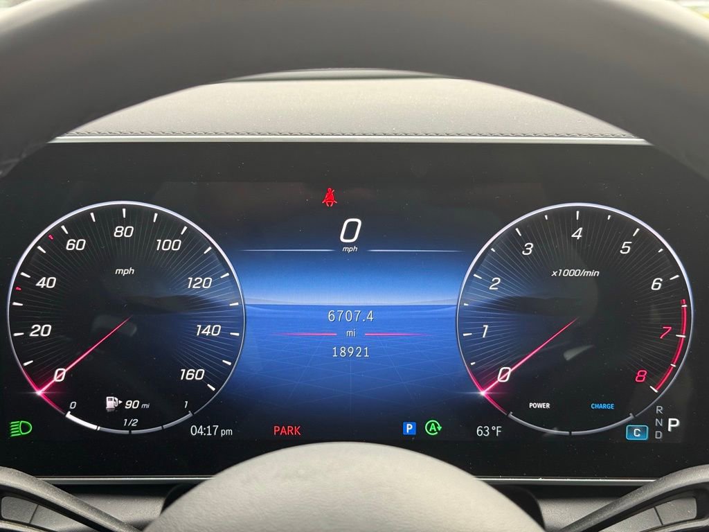 Used 2024 Mercedes-Benz GLC 300 4MATIC image 10