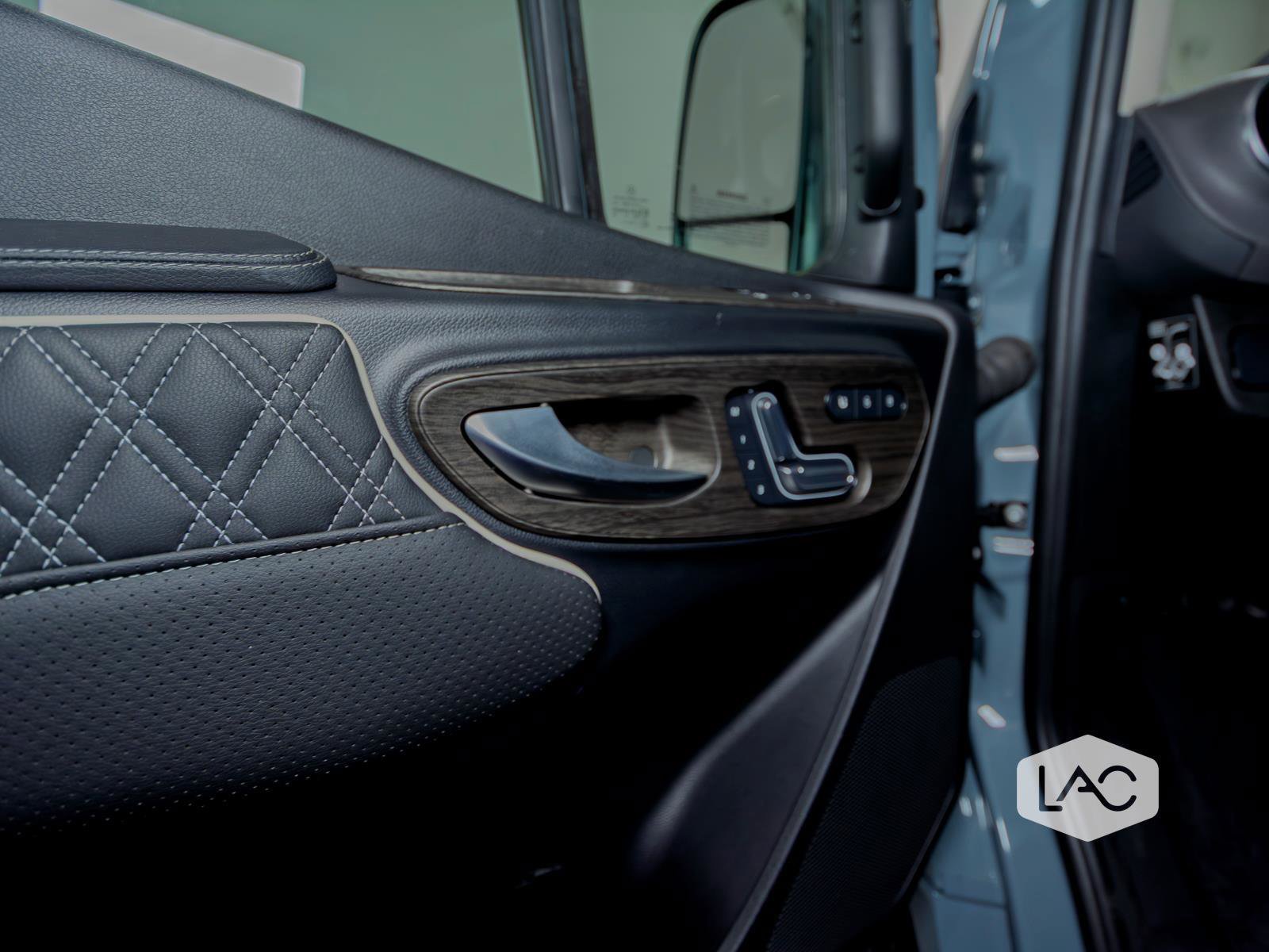 Used 2025 Mercedes-Benz Sprinter 3500 image 22