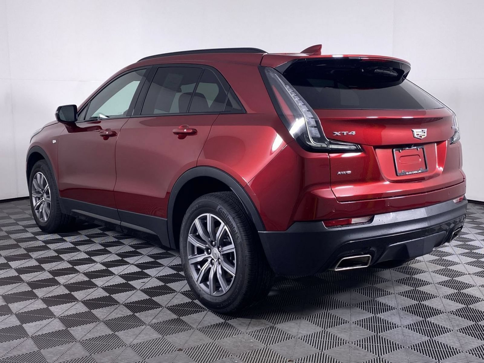 Certified 2023 Cadillac XT4 Sport AWD/4WD image 17