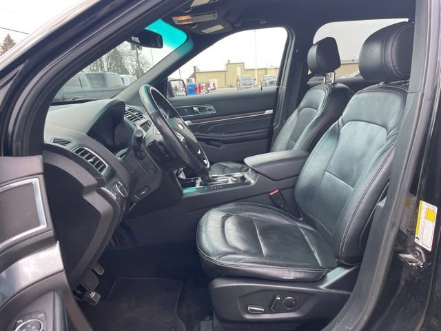 Used 2017 Ford Explorer Limited image 9