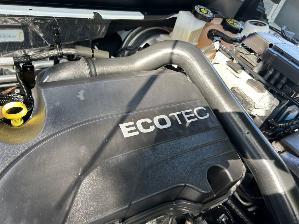 Used 2022 Chevrolet Equinox LS image 30