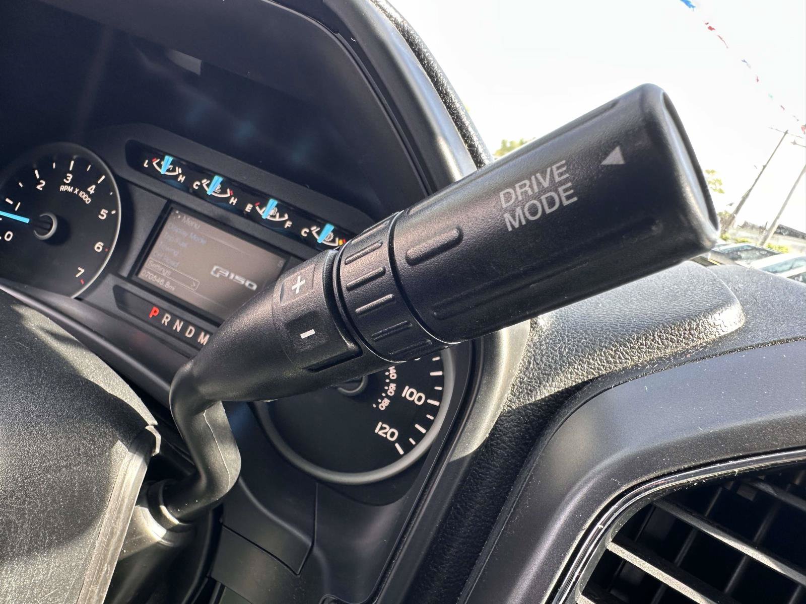 Used 2019 Ford F150 XLT w/ Equipment Group 302A Luxury AWD/4WD image 21