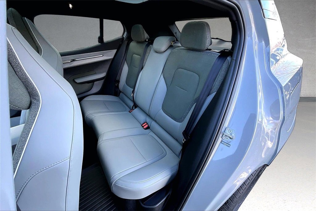 Used 2025 Volvo EX30 Plus w/ Climate Package image 21