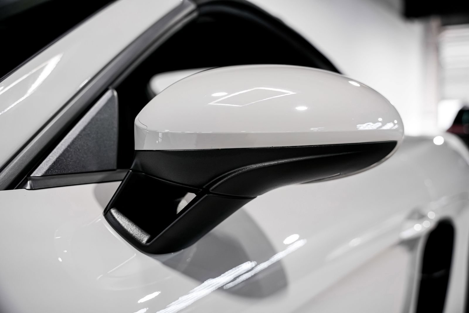Used 2022 Porsche 718 Boxster Spyder RWD image 31