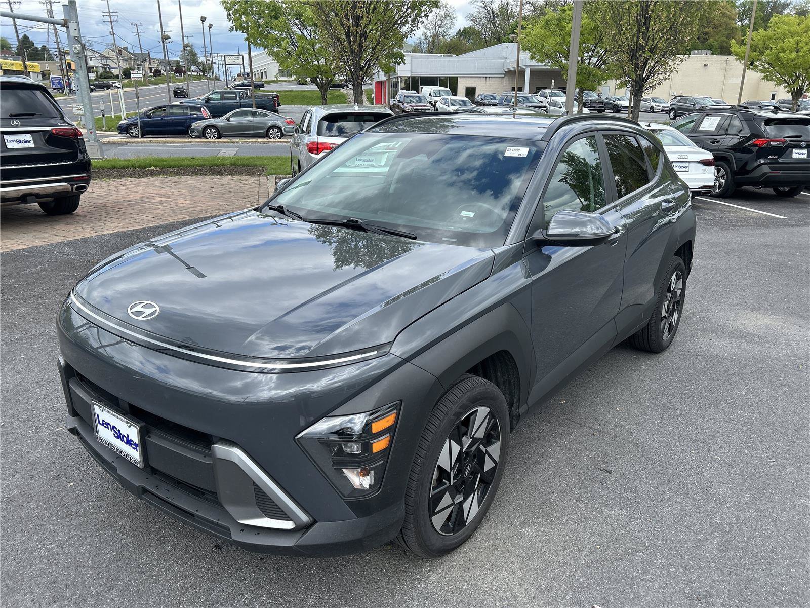 Used 2024 Hyundai Kona SEL AWD/4WD image 7