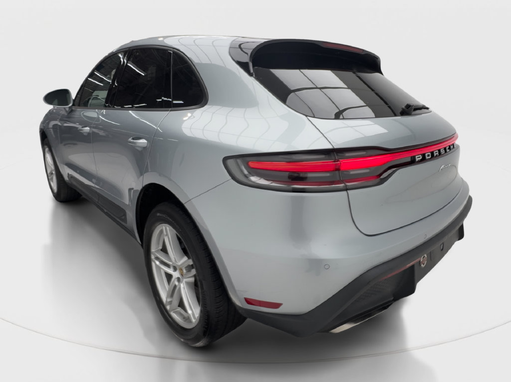 Used 2022 Porsche Macan AWD/4WD image 11