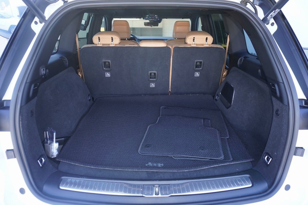 Used 2022 Jeep Grand Cherokee Summit w/ Adv Protech Group IV image 9